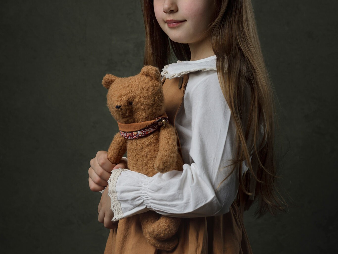 Meet Momo: the vintage teddy bear that embraces childhood